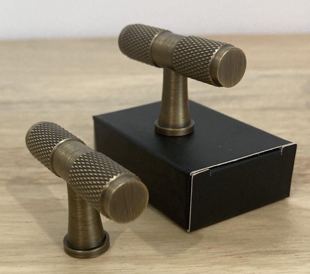 Clara Knurled Solid Brass T Bar Pull