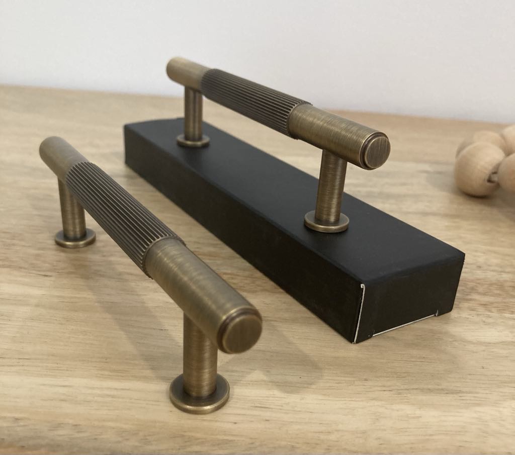 Adeline Knurled Bronze Solid Brass Handle