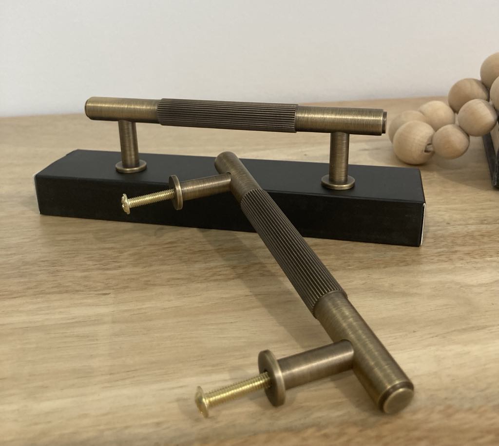 Adeline Knurled Bronze Solid Brass Handle
