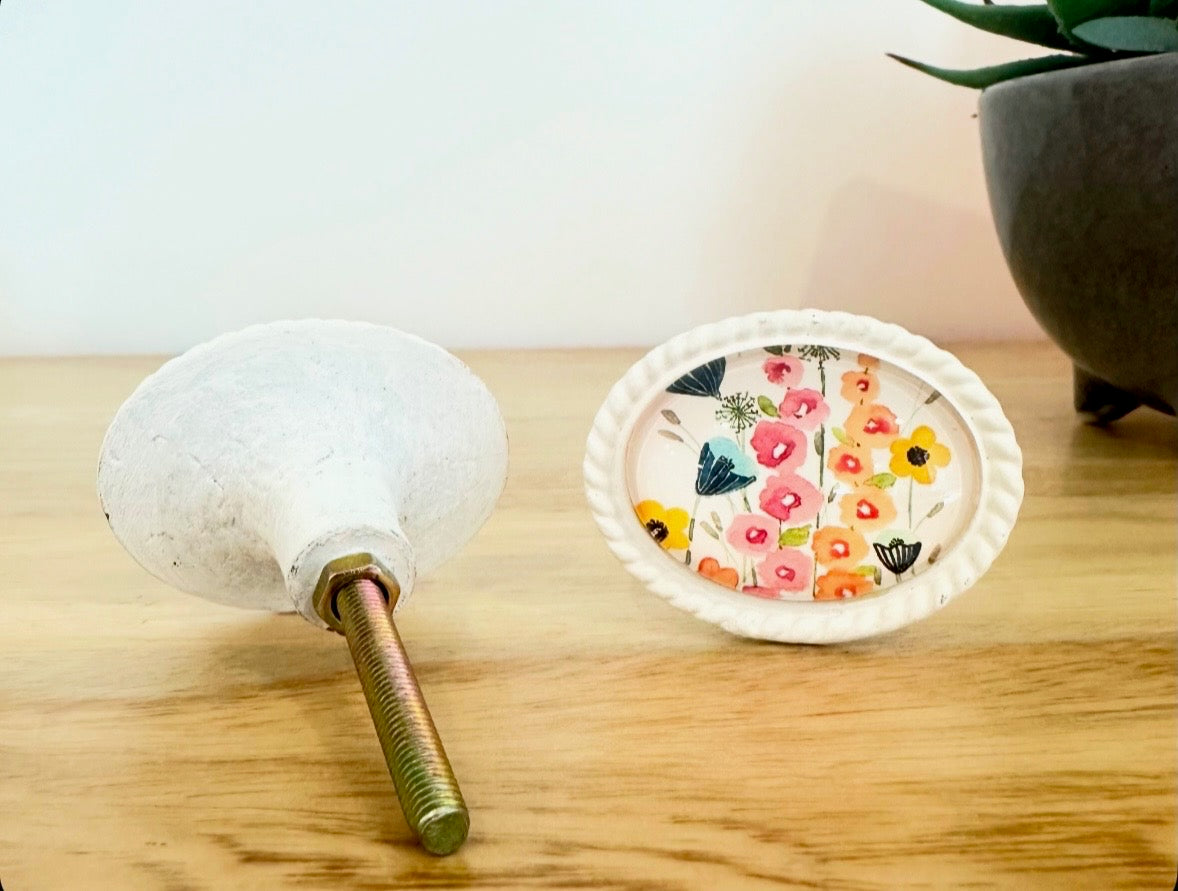 Flowers in the Field 2 Glass & Metal Knob (Oval Shape)