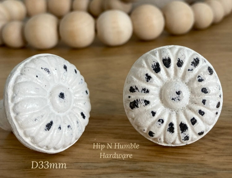 Cast Iron Paintable Antique White Metal Knob - Hip N Humble