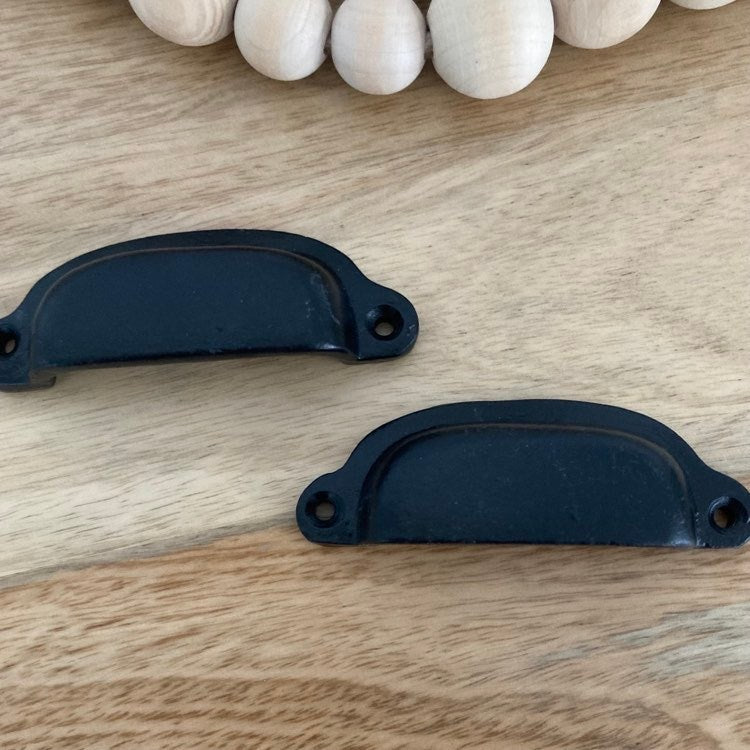 Seconds Black Metal Pull