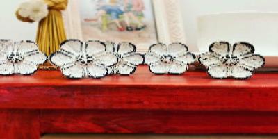White Metal Petal Flower Knob - Hip N Humble