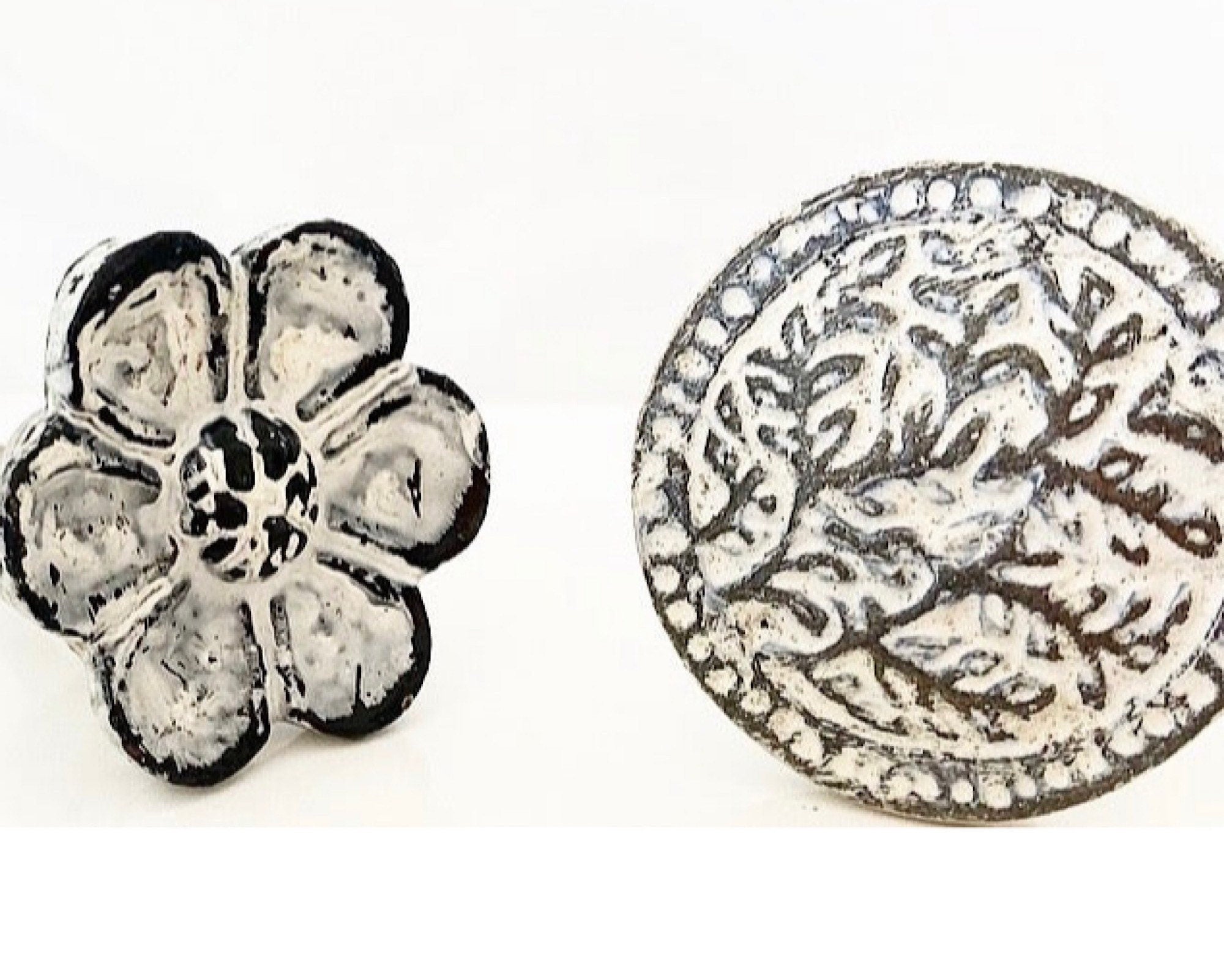 White Metal Petal Flower Knob - Hip N Humble