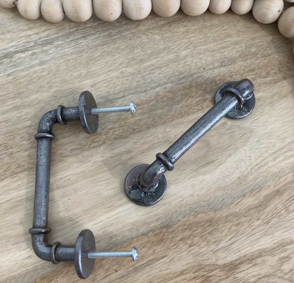 Industrial Pipe Styled Metal Handle