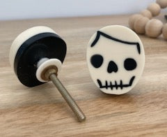 Stitches Resin Skull Knob