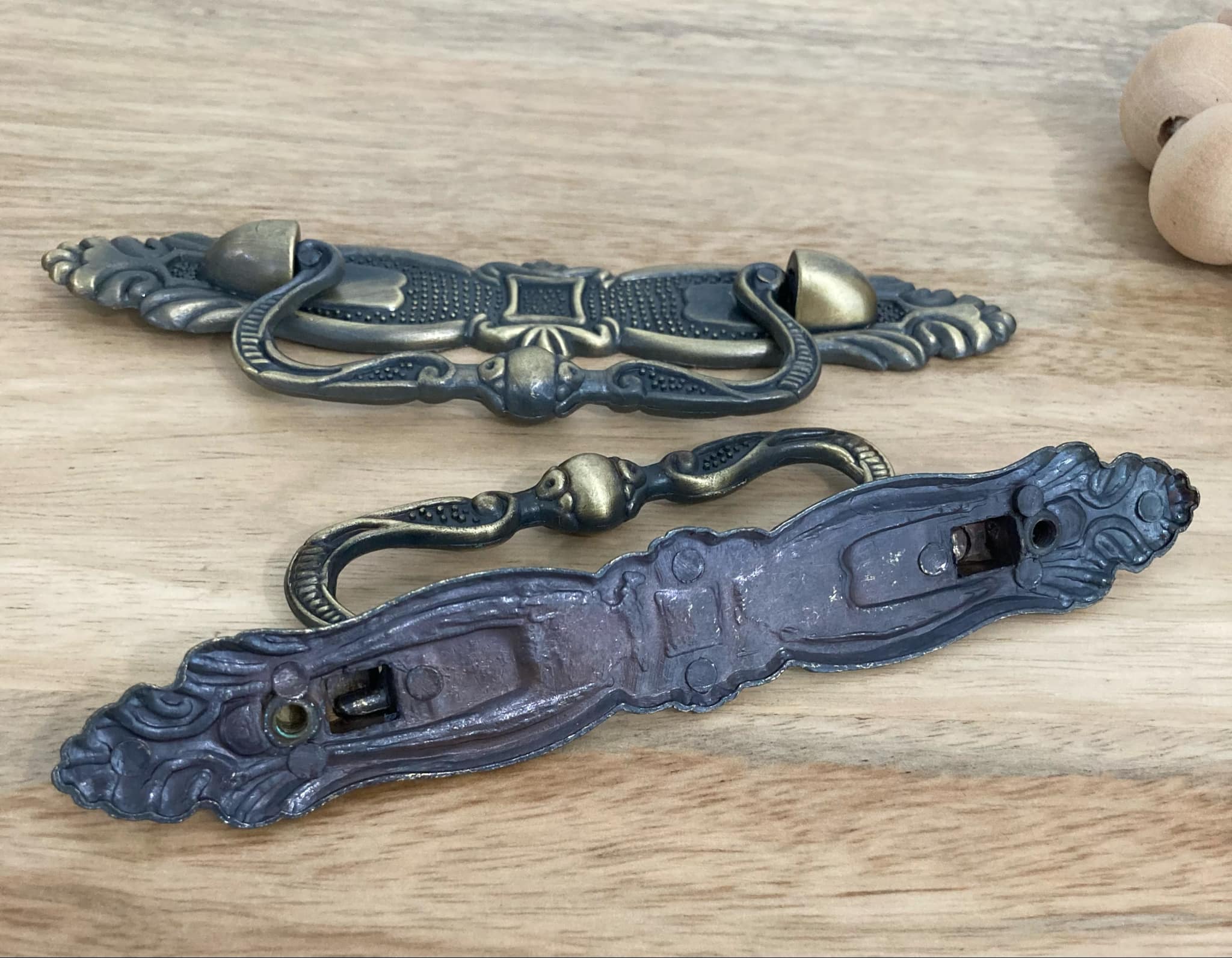 Agatha Alloy Handles