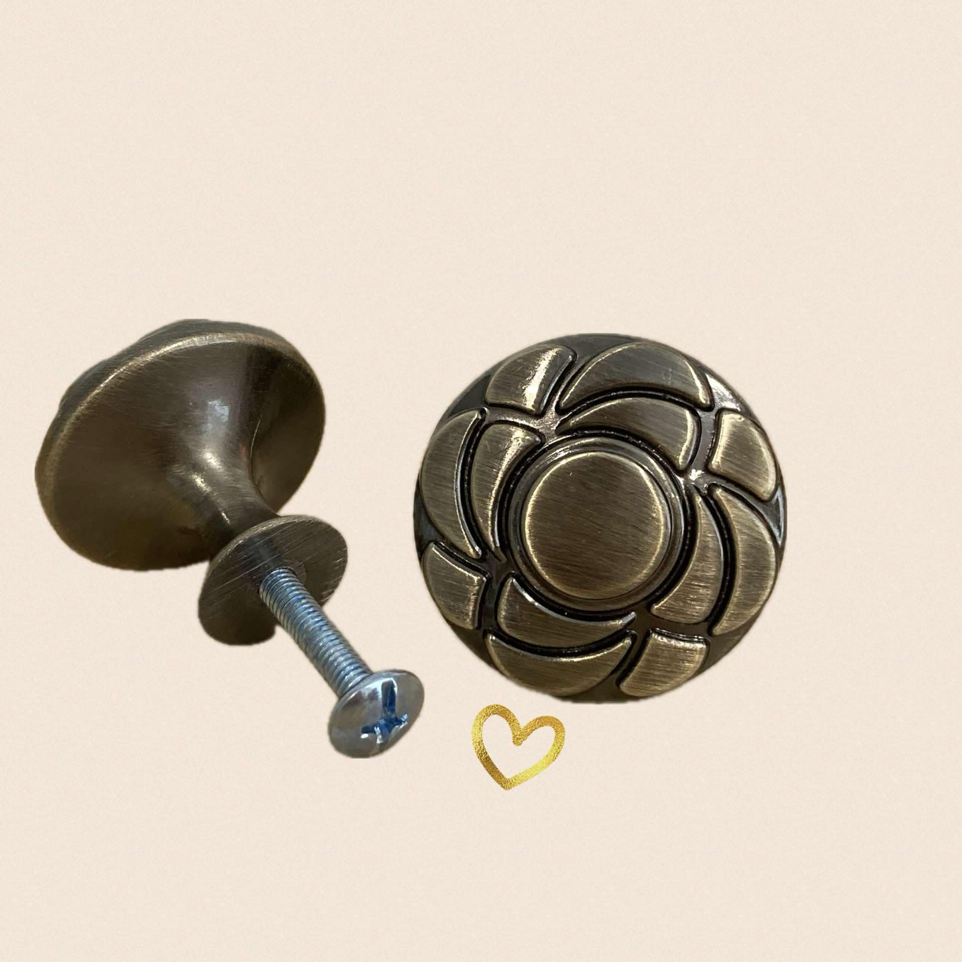 Evelyn Bronze Alloy Knob