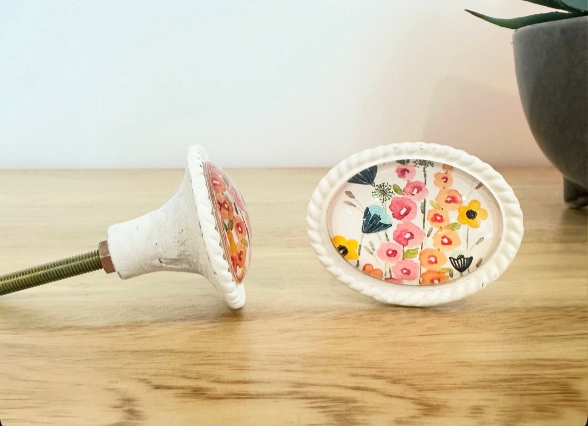 Flowers in the Field 2 Glass & Metal Knob (Oval Shape)