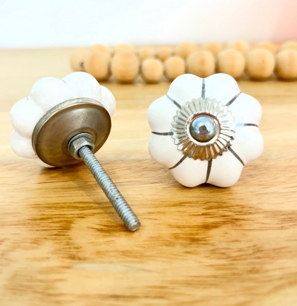White and Silver Melon Ceramic Knob
