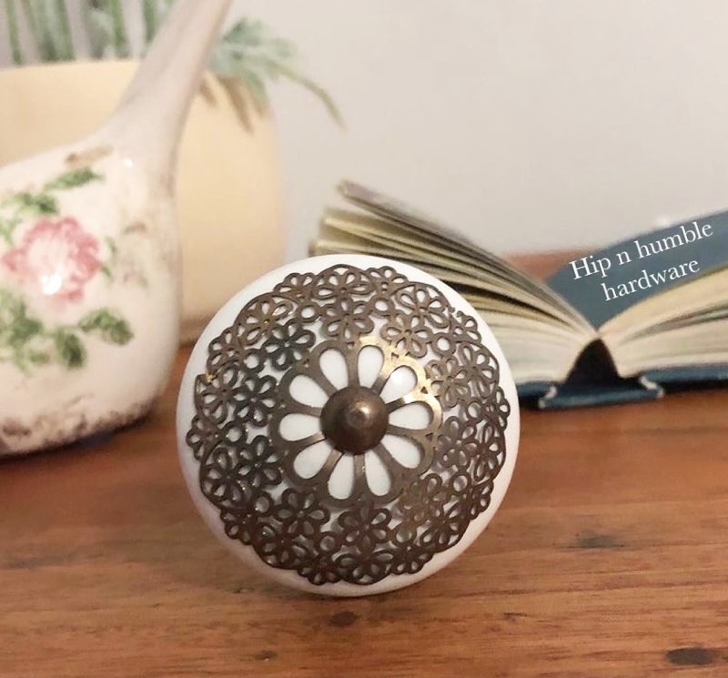 Lots of Lace White Filigree Ceramic Knob - Hip N Humble