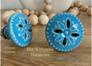 Aqua Flower Ceramic Knob - Hip N Humble